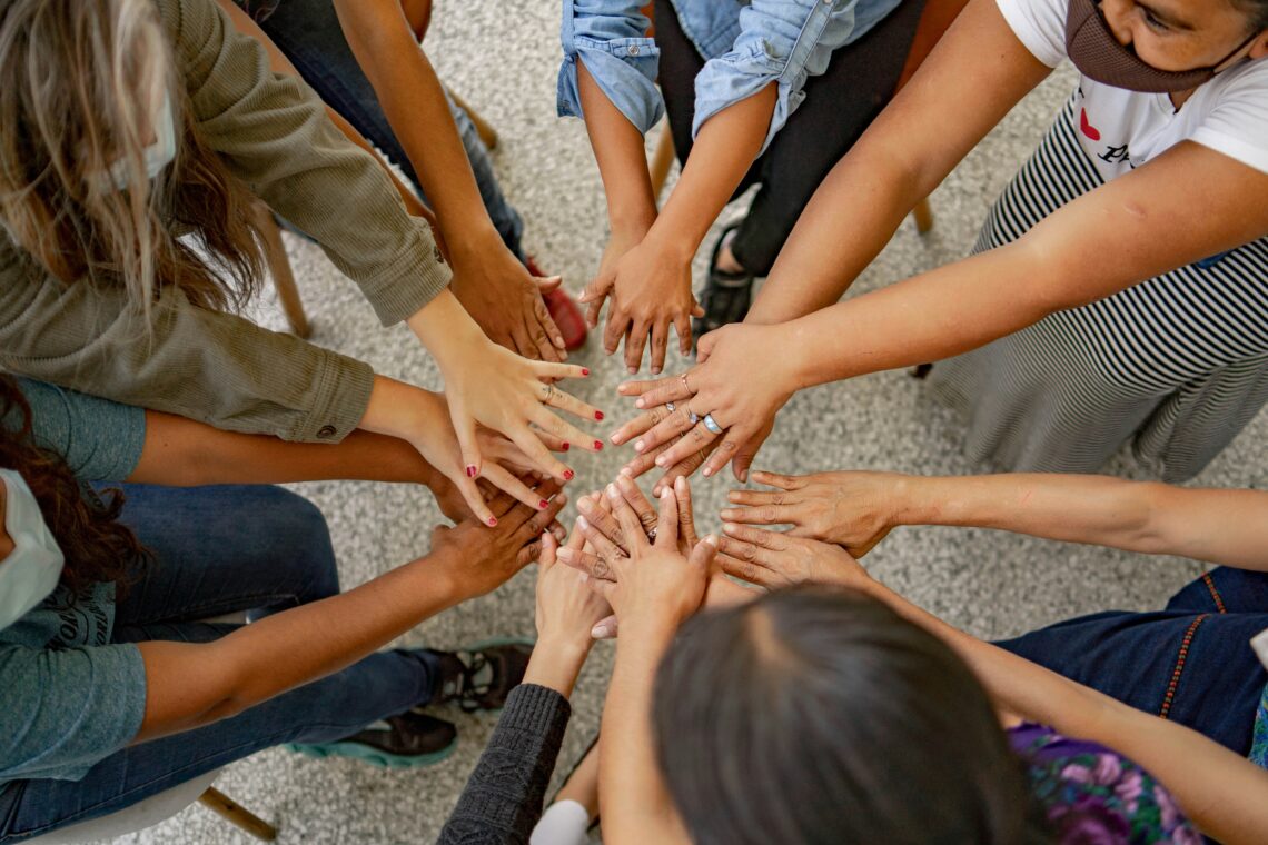 long distance parents finding support and community through shared experience